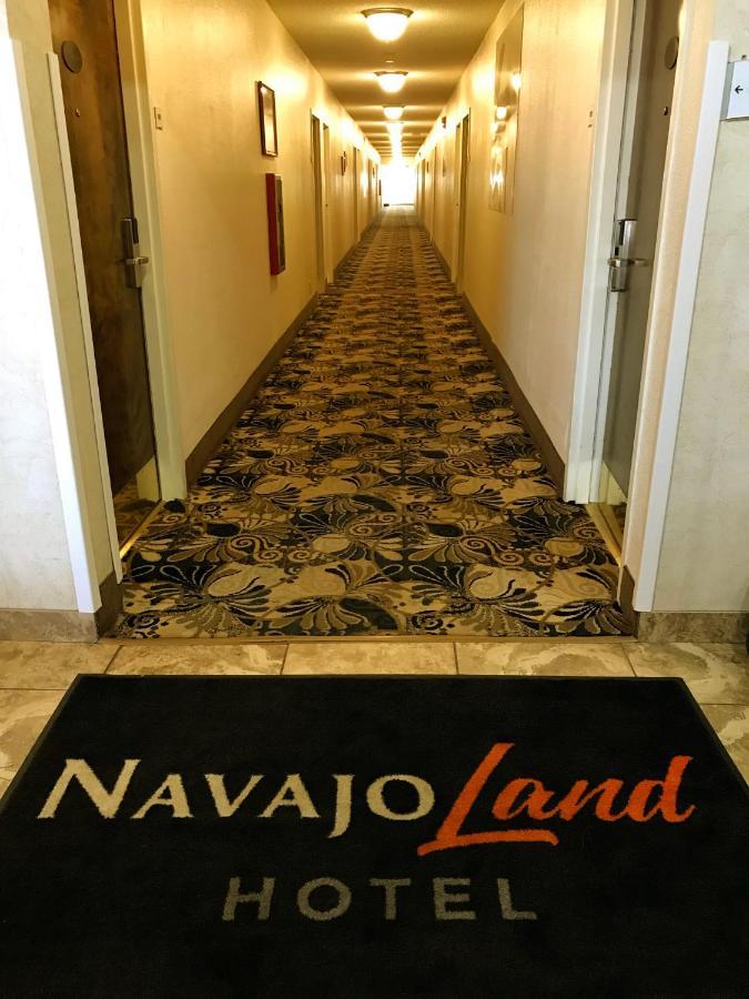 Navajoland Hotel 2*